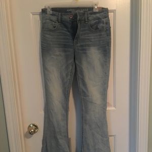 BNWT American eagle jeans size 6